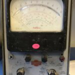 Voltmètre Metrix 745